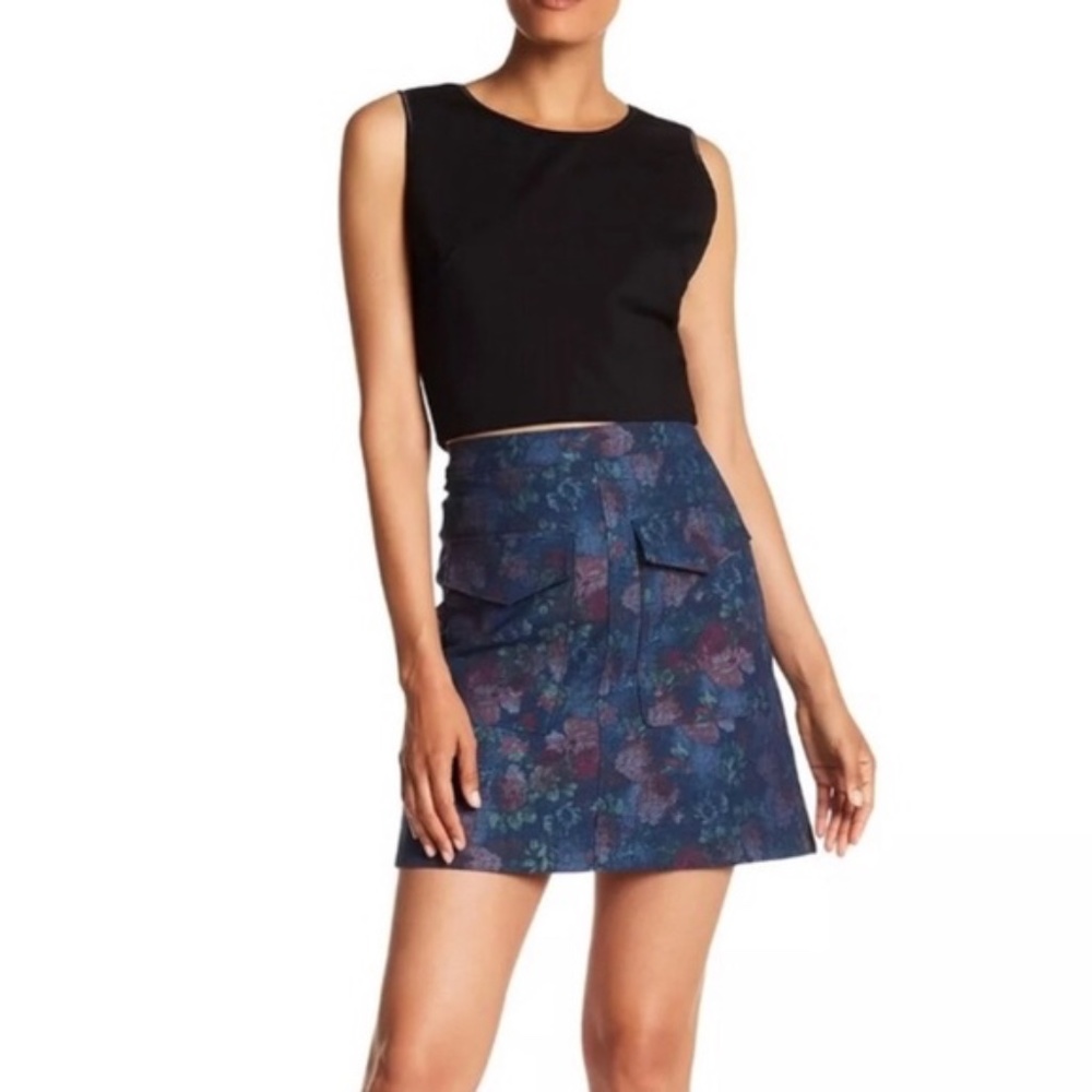 ANTHROPOLOGIE Watercolor Floral Skirt with Oversized Pockets Size 4